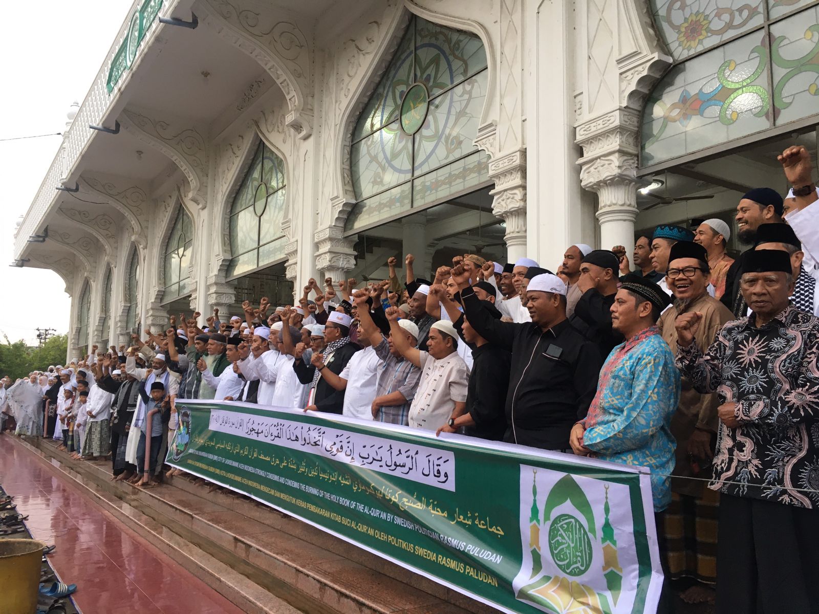 Jamaah Subuh Lhokseumawe Kutuk Politikus Pembakar Alquran