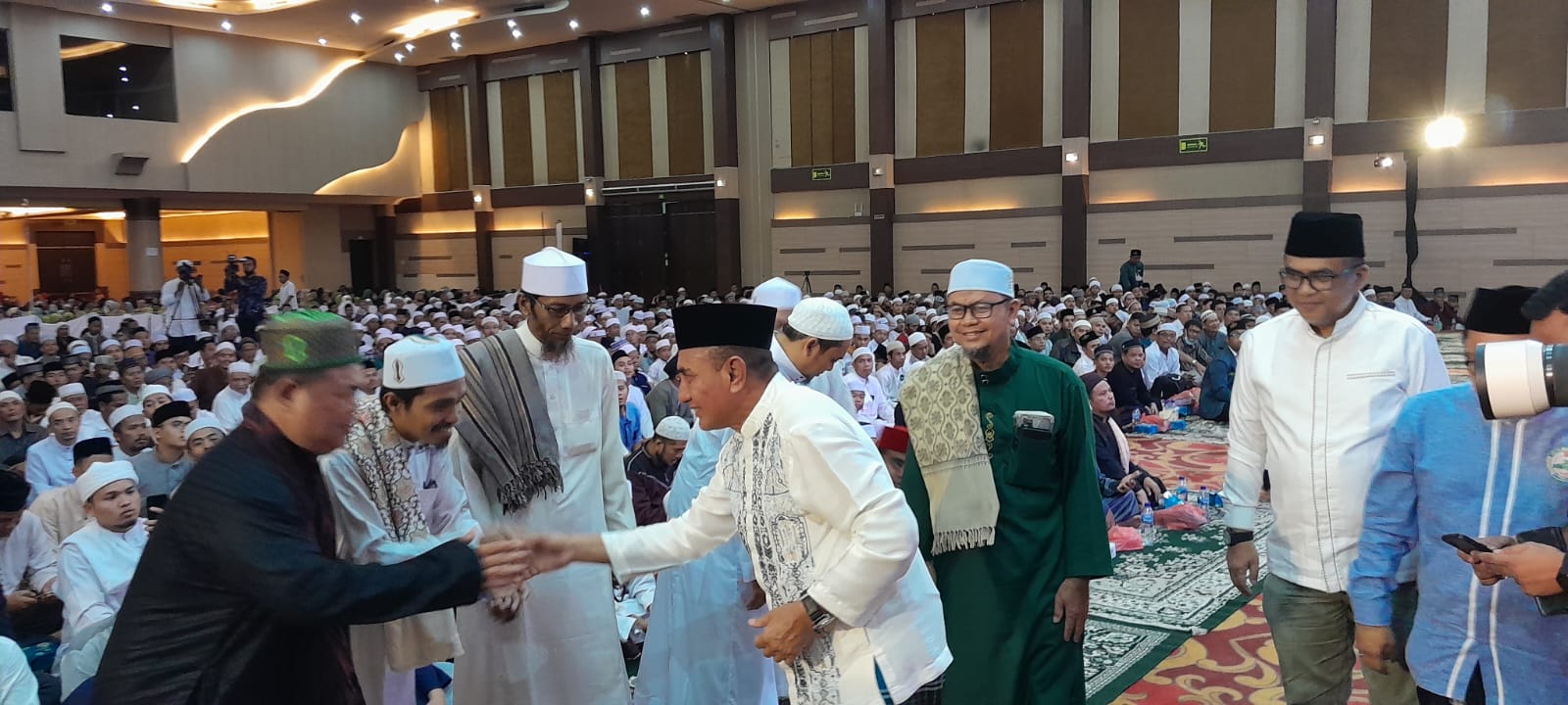 5201 Jamaah Hadiri Gebyar Sholawat Sumatera Utara