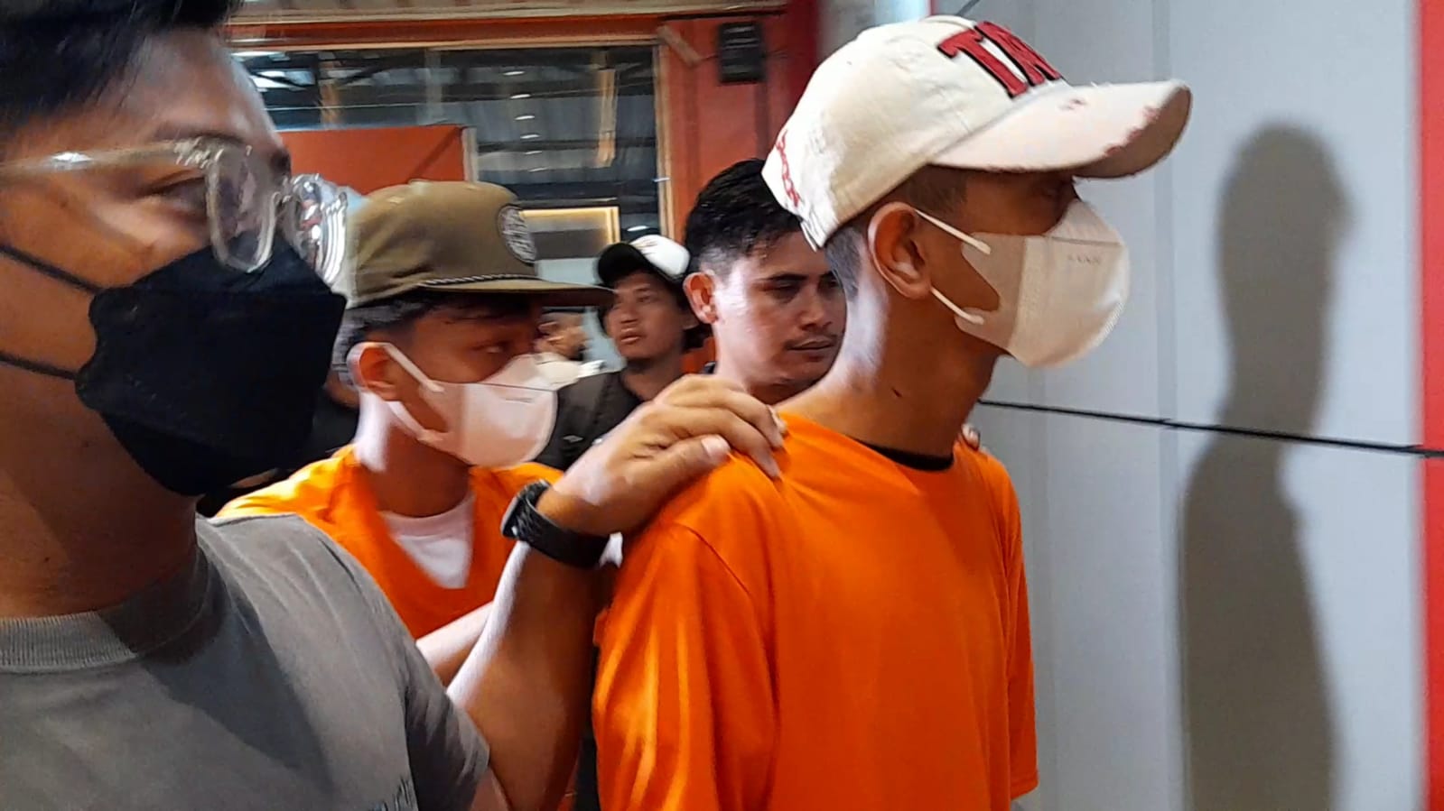 Viral Di Medsos, Polisi Ringkus Dua Pelaku Pengeroyokan