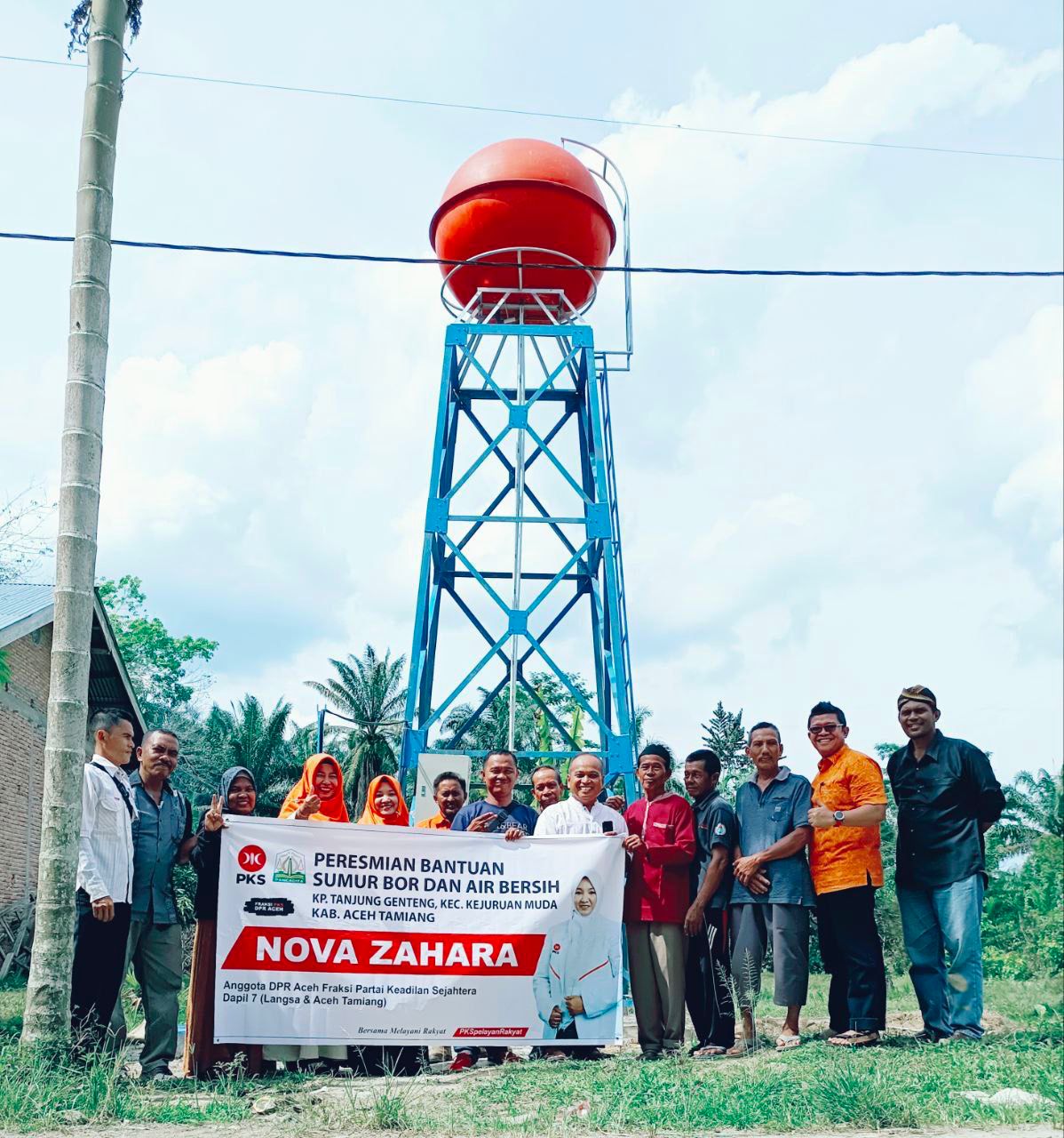 Nova Zahara Resmikan Talud Dan Sumur Bor Di Kp Tanjung Genteng Tamiang