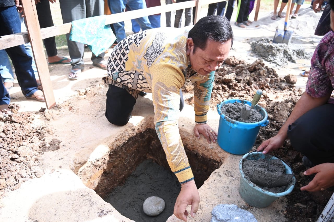 Wali Kota Sidempuan Letakkan Batu Pertama Pembangunan Masjid Kelima Di Panyanggar