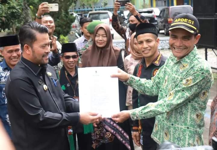 Penjabat Bupati Bener Meriah Launching Sekulah Belangi