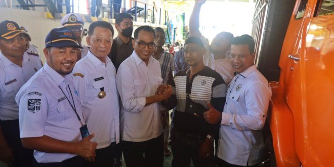 Menhub Tinjau Pelabuhan Penyeberangan Ulee Lheue