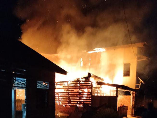 Dua Rumah Ludes Terbakar Di Aceh Timur, Kerugian Ratusan Juta