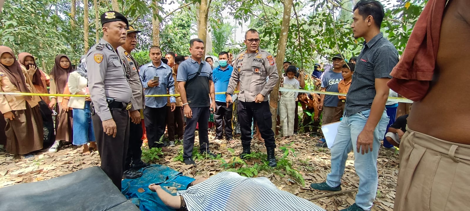 Warga P. Brandan Geger Penemuan Mayat Wanita Di Sungai