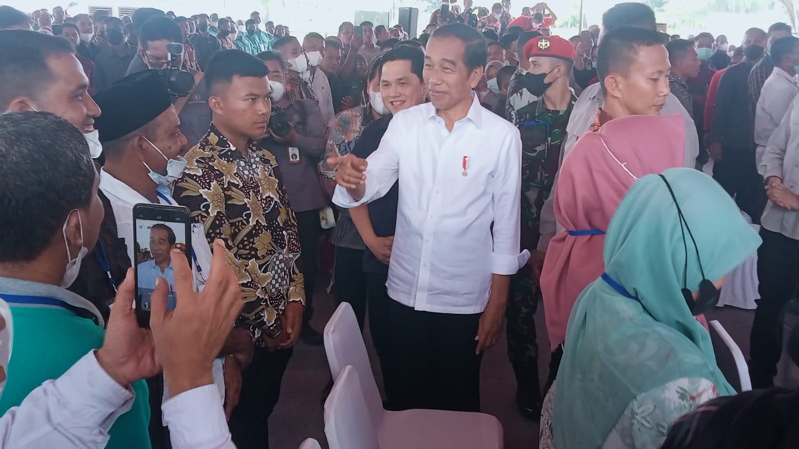 1000 Petani Aceh Terima Kartu Tani Digital Dari Jokowi