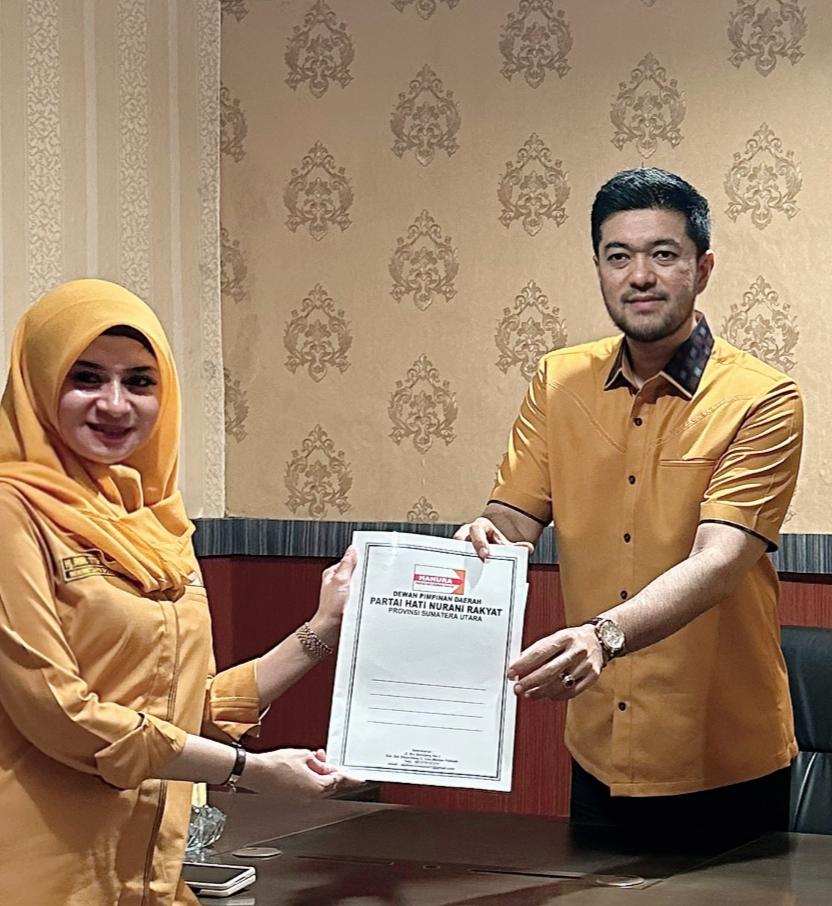 Riri Stephanie Siregar, Perempuan Pertama Pendaftar Caleg Partai Hanura Sumut l