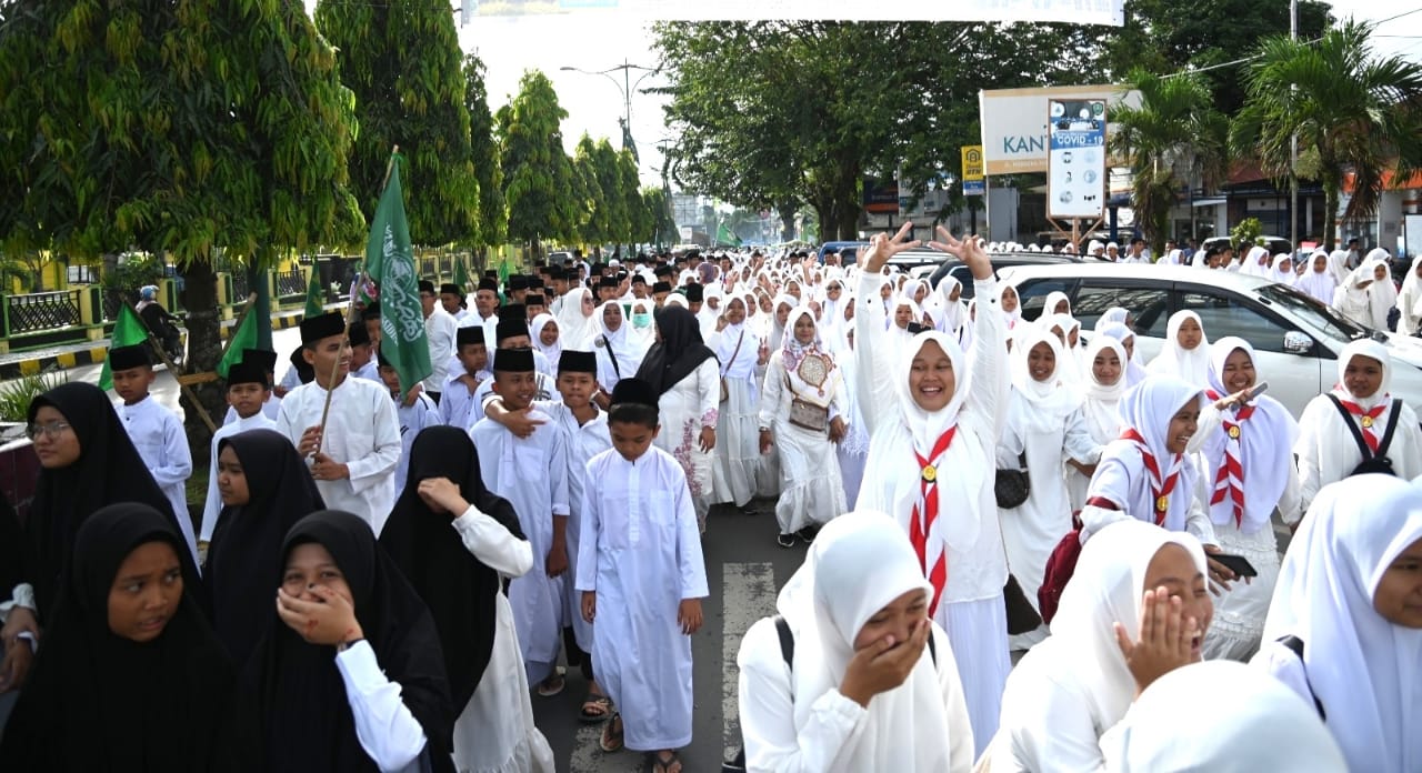 Jalan Sehat Satu Abad NU Di Sidimpuan Meriah