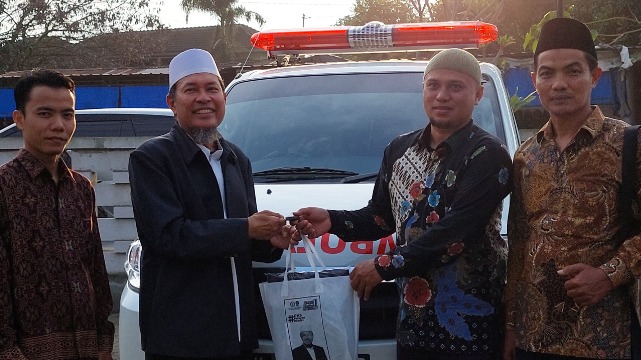 H. Hidayatullah, SE Kembali Salurkan 4 Mobil Ambulans Untuk Masyarakat Sumut