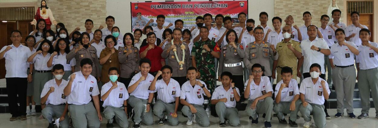 Kapolres Edukasi Anak Sekolah Terkait Kenakalan Remaja Di P.Siantar