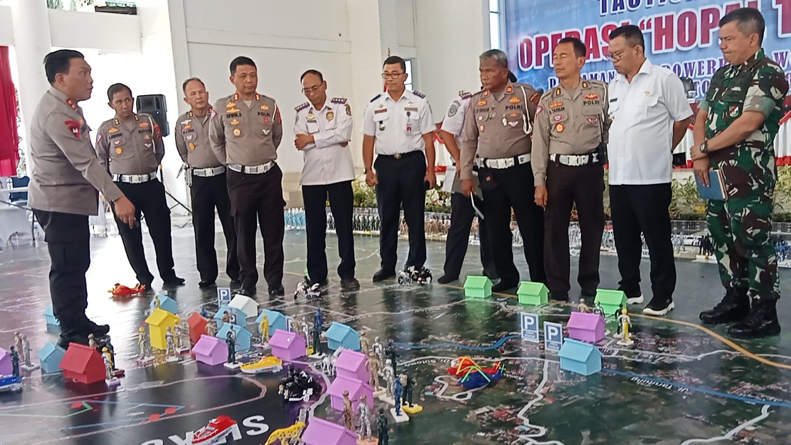 Kapolda Sumut Ingatkan Warga Toba Jangan Buat Masalah