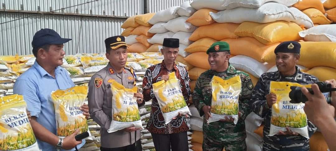 Sekda Asludin: Beras Di Bulog Simeulue Aman Untuk 1 Tahun Ke Depan