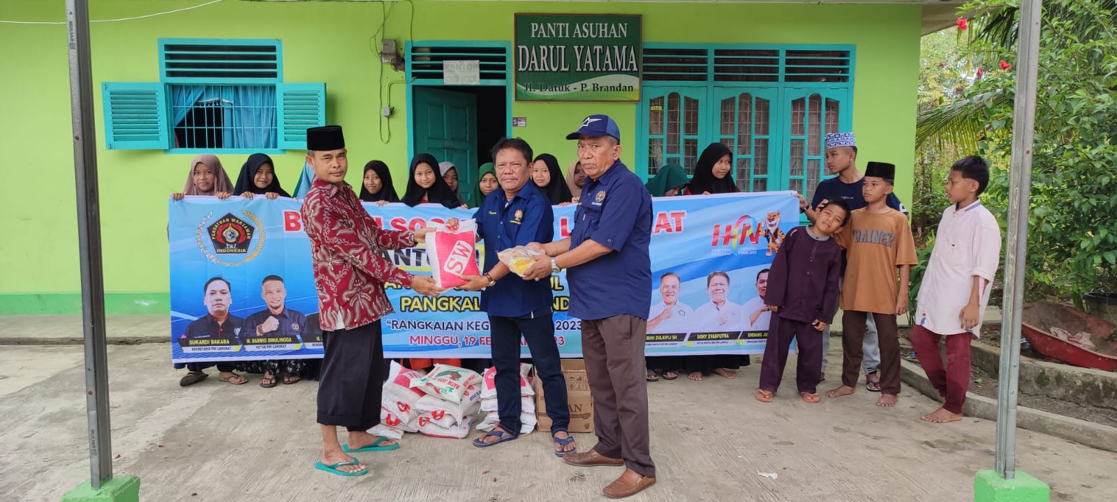 PWI Langkat Santuni Janda Mantan Anggota PWI Dan Panti Asuhan