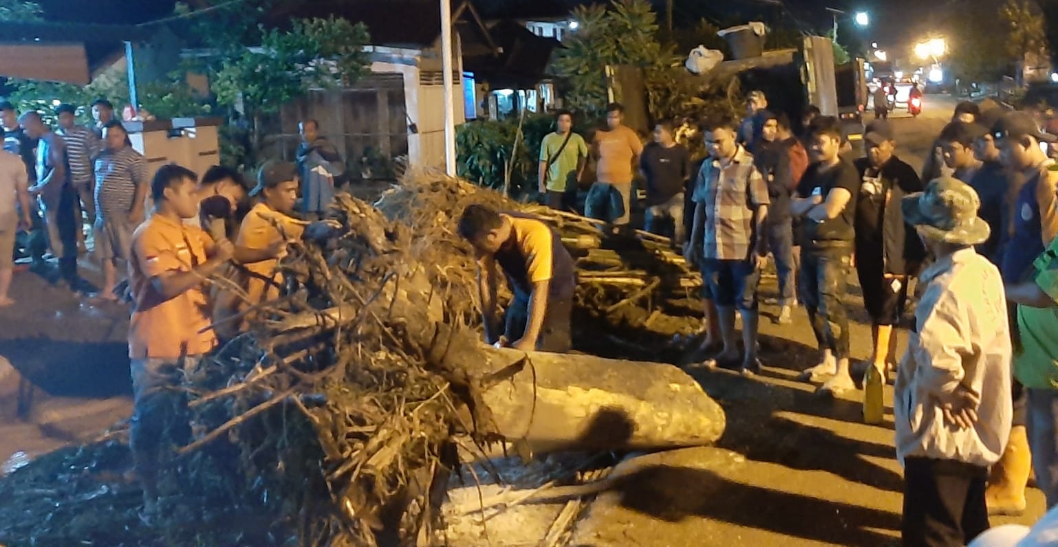 Usut Tuntas Penyebab Banjir Sidempuan
