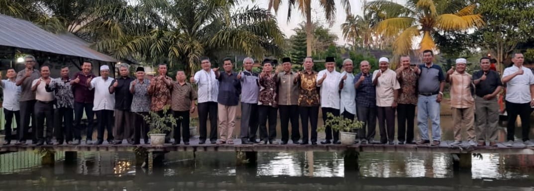 Mantan Pejabat Tapsel Kumpul Bareng Syahrul Pasaribu, Ada Apa ?
