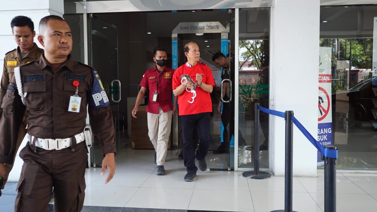 Tim Tabur Kejatisu Amankan DPO Terpidana Kasus Penipuan & Penggelapan Rp3 Miliar
