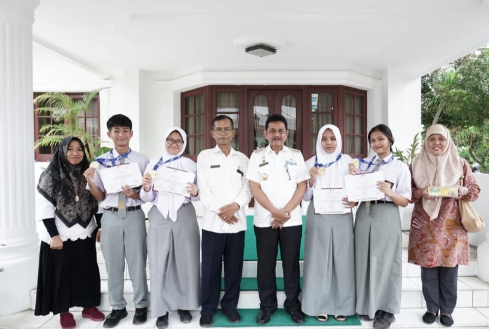 Raih Emas AISEEF 2023, Pj Wali Kota Tebingtinggi Apresiasi Empat Pelajar SMAN 1
