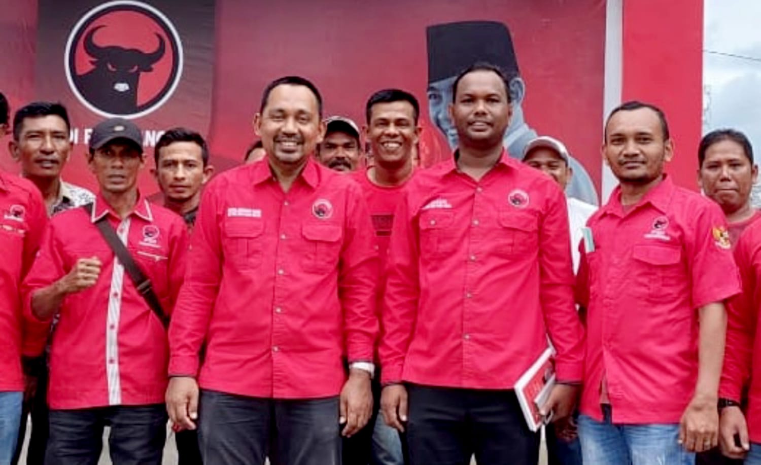 Ketua DPC PDIP Pidie Bakar Semangat Bacaleg Rebut Kemenangan Pemilu 2024