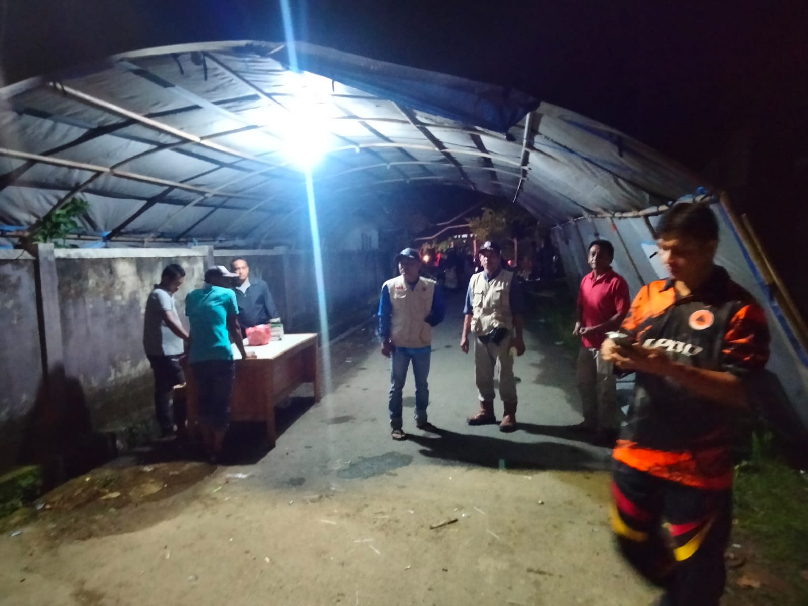 Tenda Pengungsi Kosong, Semua Korban Kebakaran Bersama Kerabat