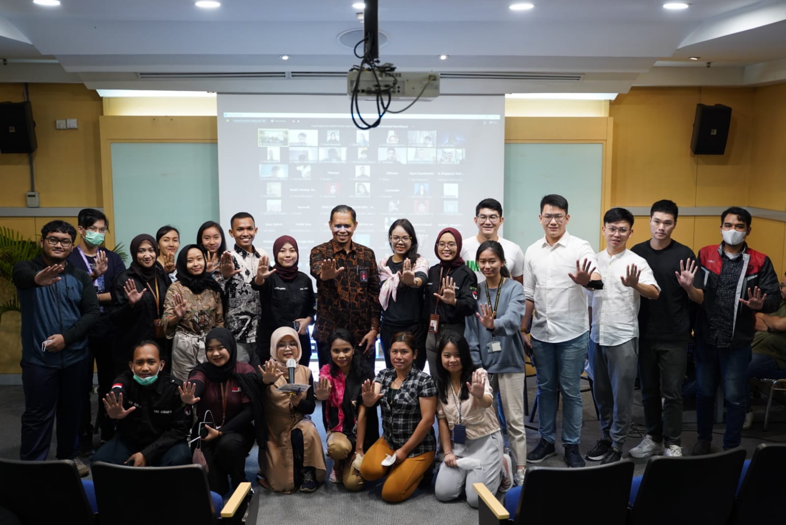 Gandeng ASEAN Youth Organization, BINUS International Berupaya Tangkal Hoax melalui ASEAN Cybersecurity Skilling Programme