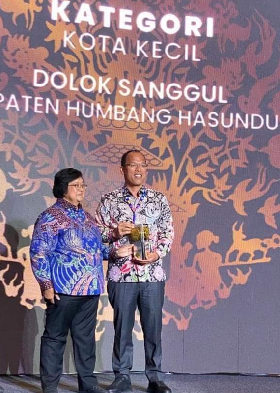 Pemkab Humbahas Raih Penghargaan Anugerah Adipura 2022
