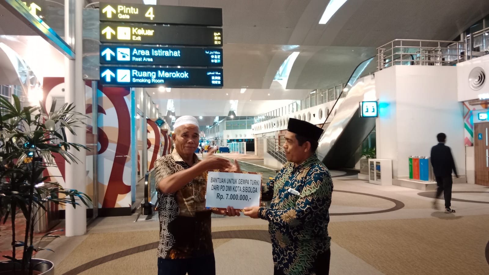 H. Irhamuddin Terima Donasi DMI Kota Sibolga Untuk Turki