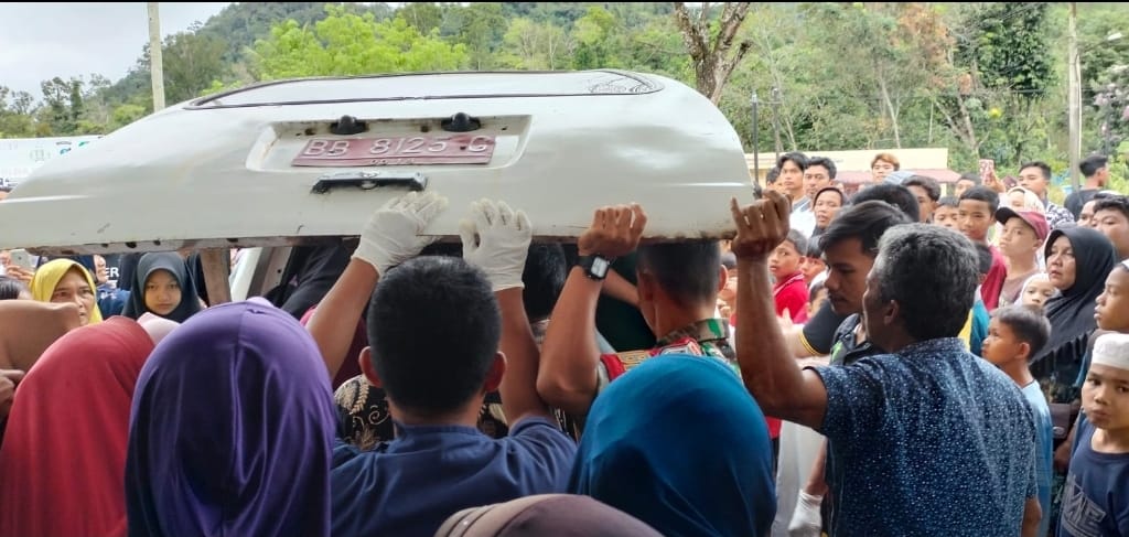 6 Santriwati Tapsel Hanyut Di Parsariran, 1 Tewas Dan 1 Hilang