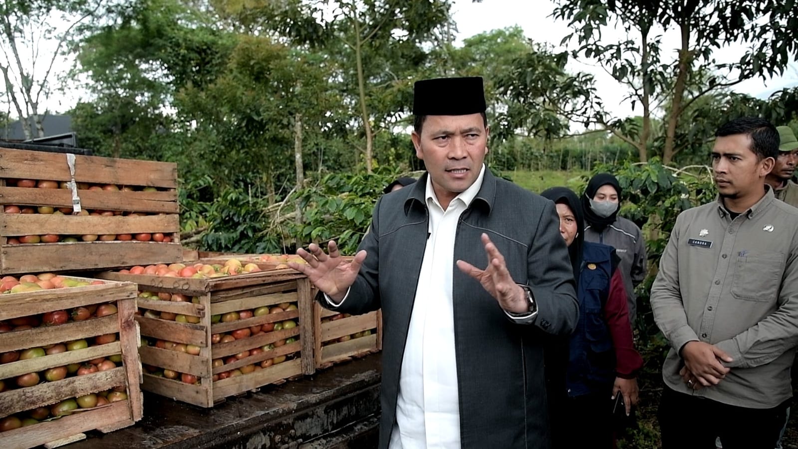Pj. Bupati Bener Meriah Cek Keberhasilan Petani Setelah Terima Bantuan