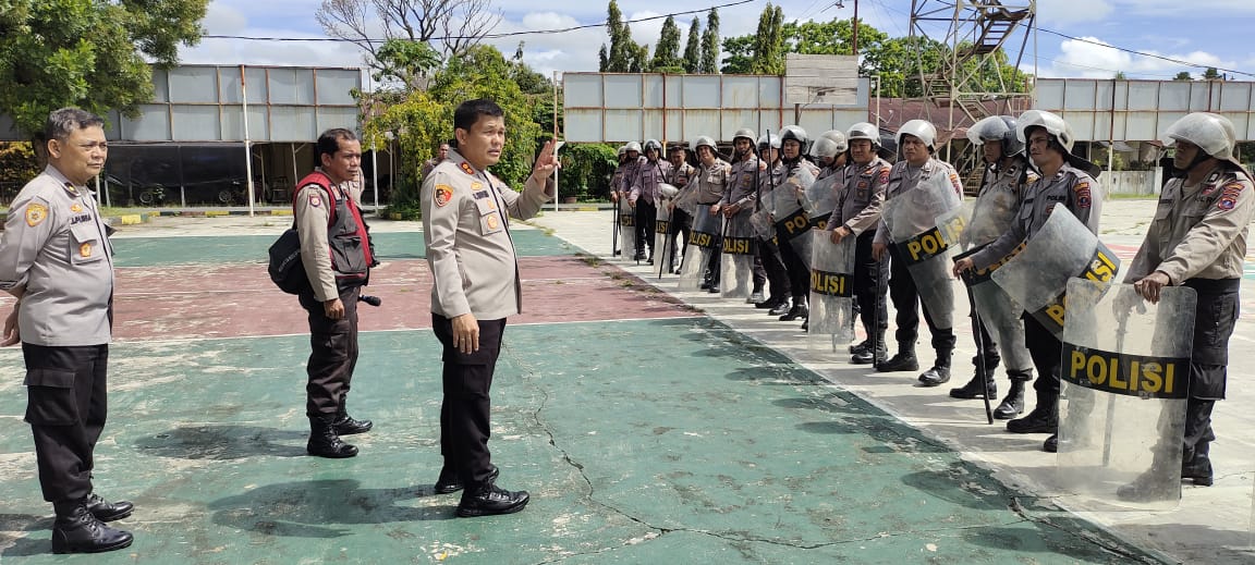 Kapolres Simalungun Pimpin Latihan Dalmas Pengamanan Pilpanag