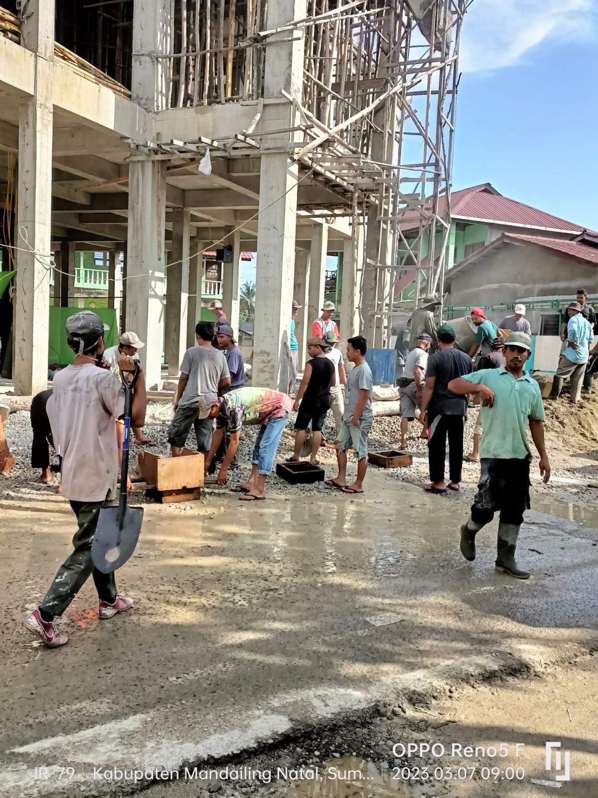 Pembangunan Masjid Al-Abshor Aekgaloga Hampir 40 Persen