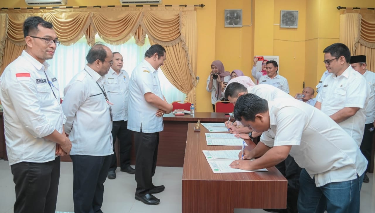 Camat Di Sidempuan Teken Komitmen Capaian Target PBB 2023