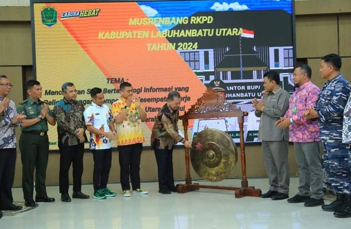 Bupati Labura Sampaikan 5 Prioritas Pembangunan