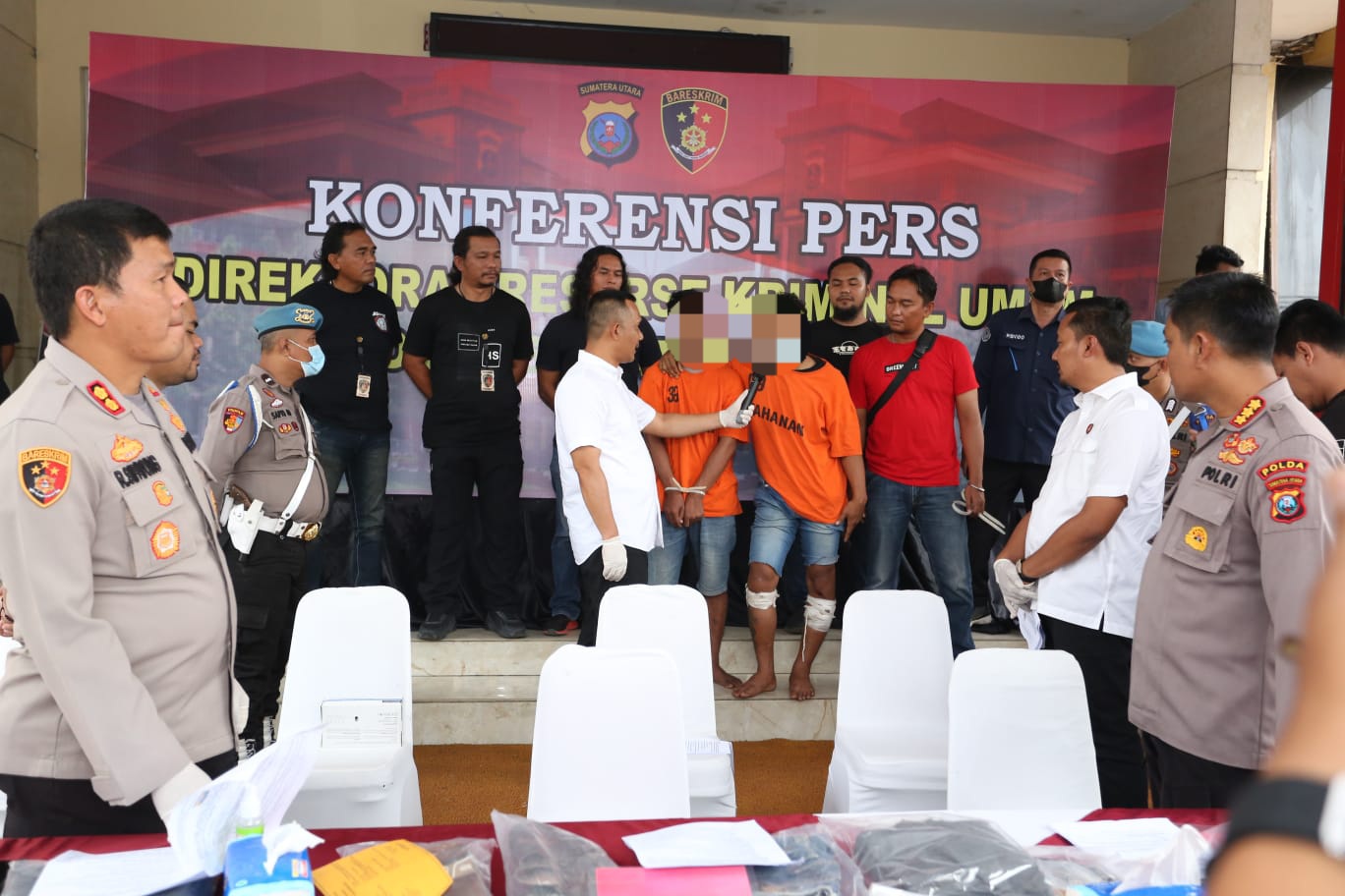 Perampok Bersenpi Ditembak Setelah Buron Tiga Hari