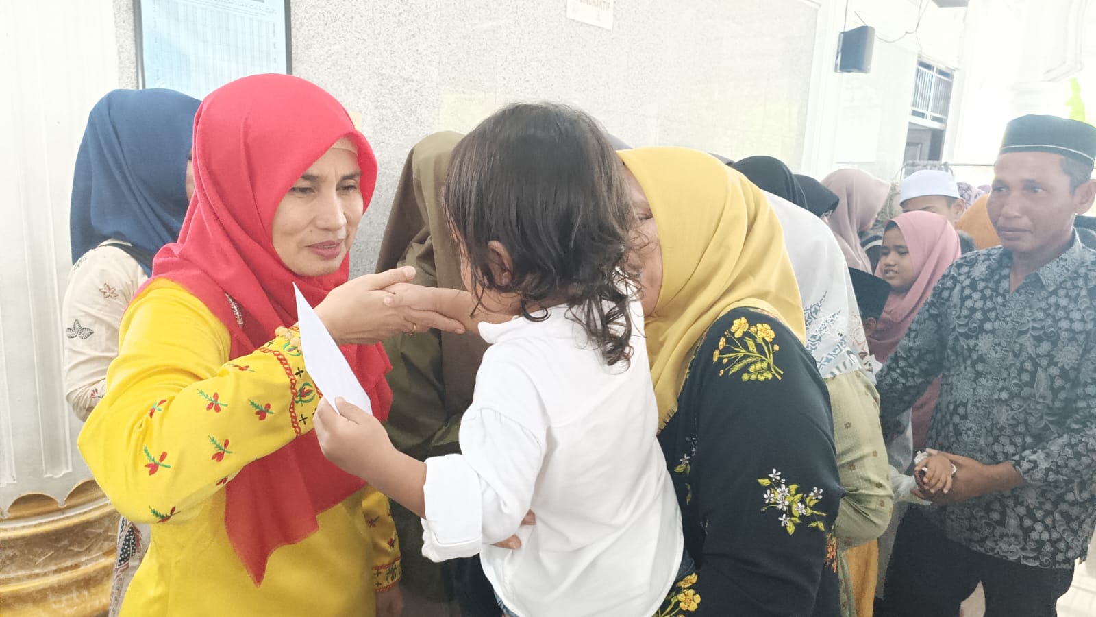 TP PKK Pidie Santuni 225 Anak Yatim Di Kembang Tanjong
