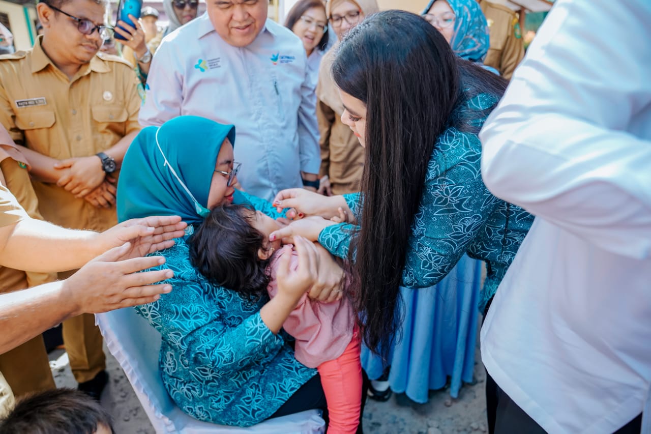 <em>Melihat Strategi & Komitmen Bobby Nasution, Capaian Imunisasi Polio Lebihi Target</em>
