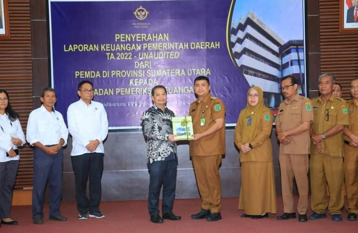 Kepala BPK-RI Sumut Terima LKPD 'Unaudited' Tahun 2022 Pemkab Labura