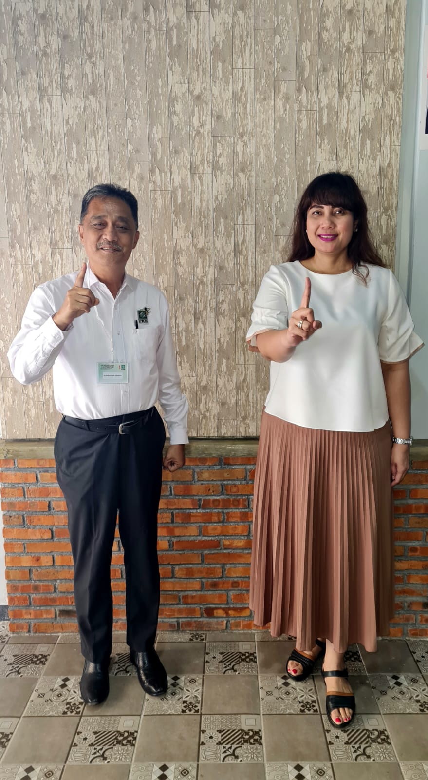 Suryani Paskah Silahturahmi Dengan Tokoh Masyarakat Nias Dr Solistis PO Dachi