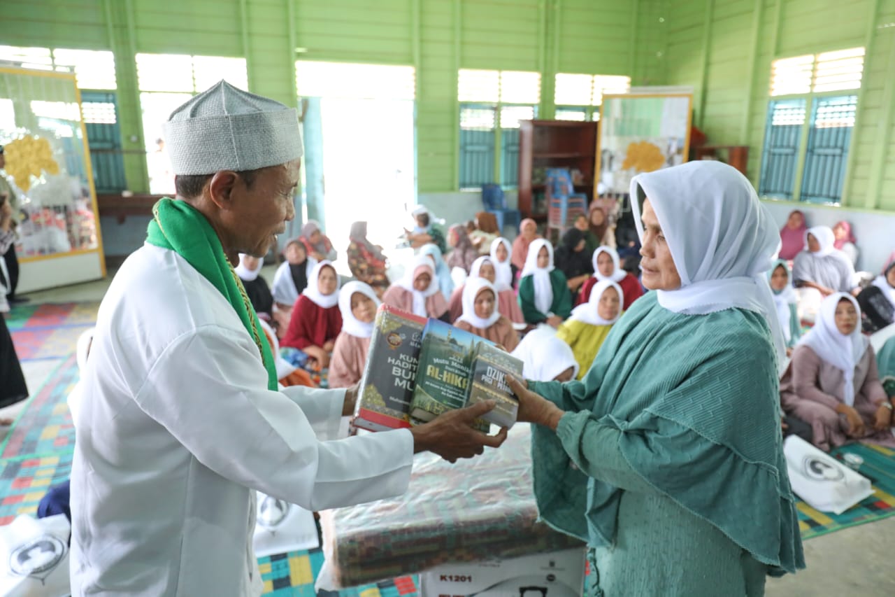 Jelang Ramadan, TGS Ganjar Ajak Masyarakat Majelis Talim Di Angkola Sangkunur Zikir Dan Selawat Bersama