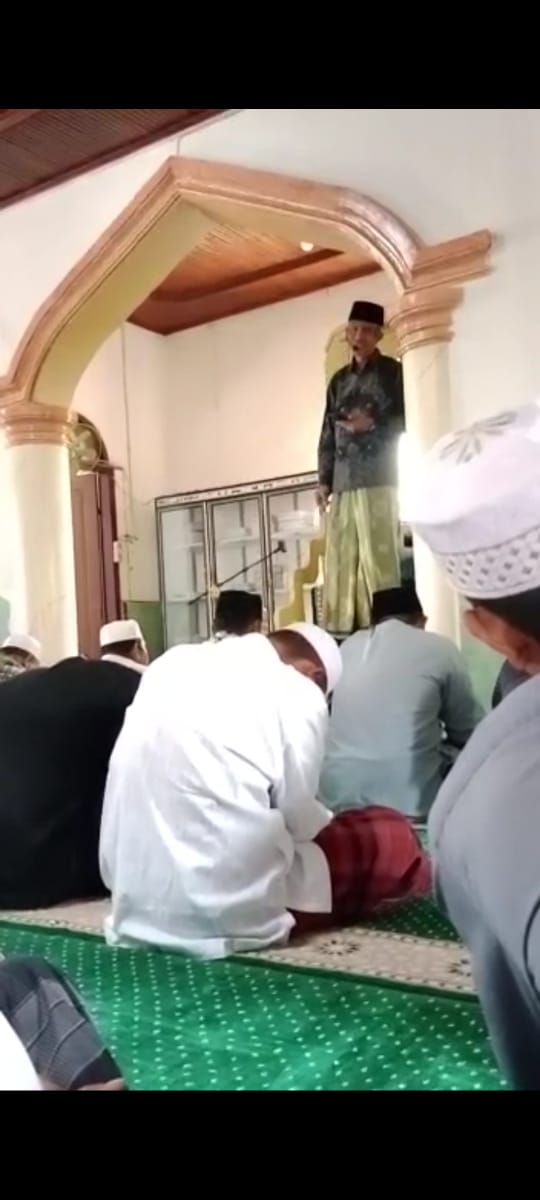 Camat Rantobaek Jadi Khatib Jumat