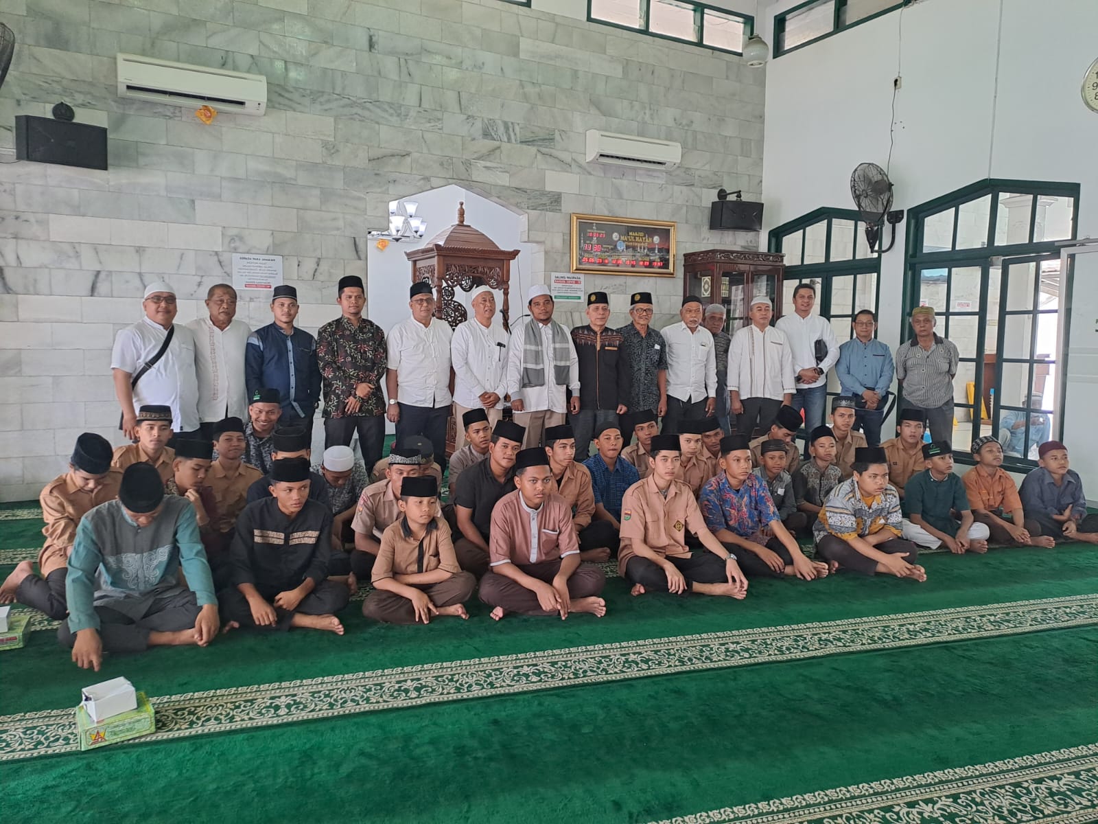 <em>Menyambut Ramadhan 1444 H STM IKRAR Gelar Pengajian Bersama Anak Yatim</em>