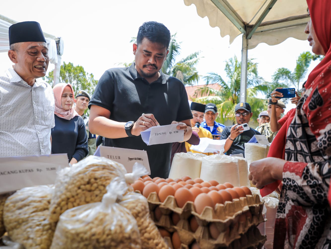 Pasar Murah Sambut Ramadhan Dan Idul Fitri Resmi Dibuka, Warga Antusias Belanja Kebutuhan Pokok