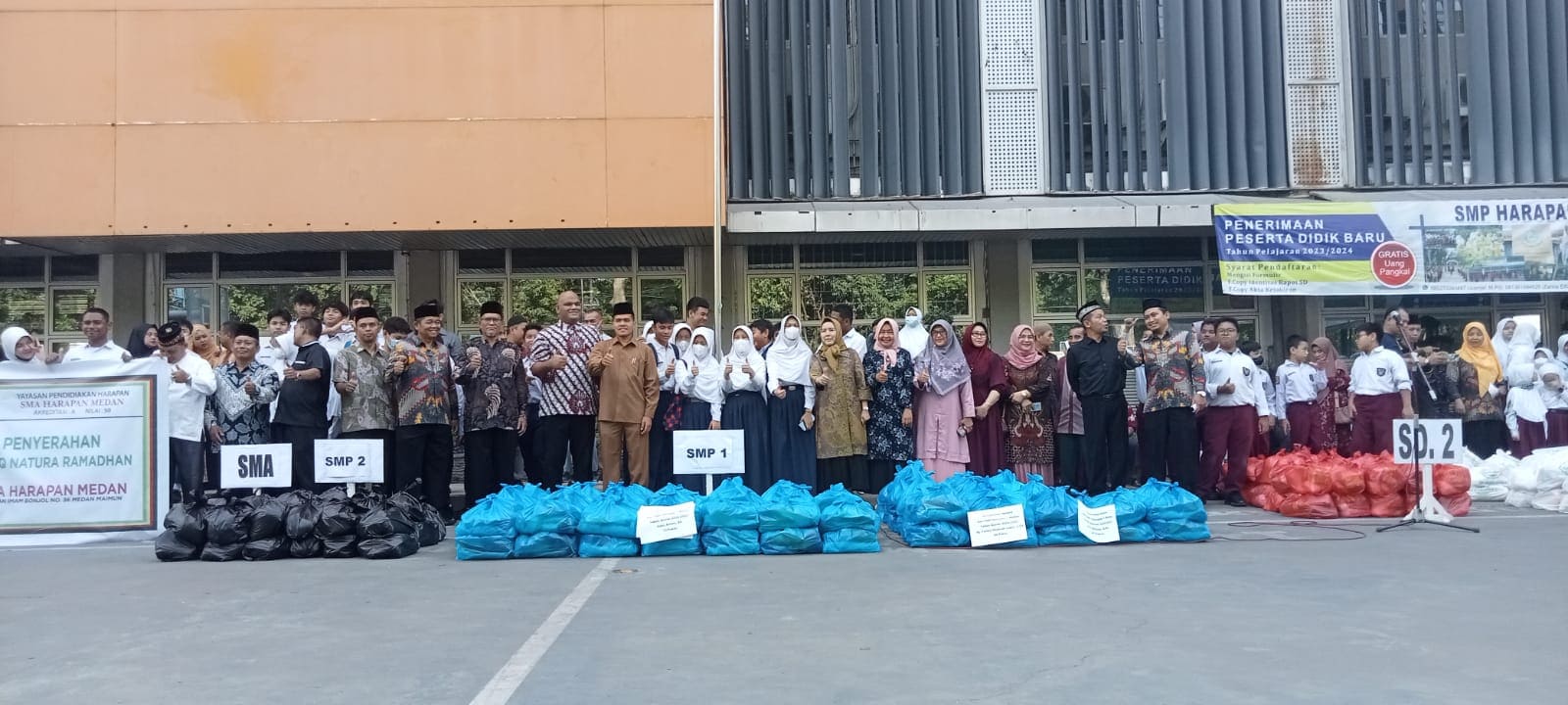 Jelang Ramadhan Yaspendhar Bagikan 2.442 Paket Natura 
