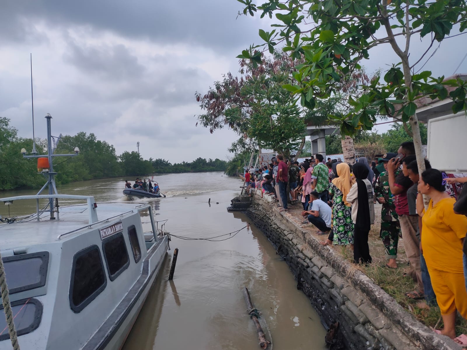 Pelajar SD Jatuh Di Sungai Bedagai
