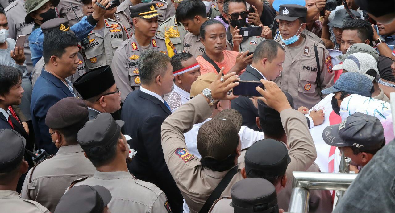 DPRD Usulkan Pemberhentian Wali Kota P.Siantar