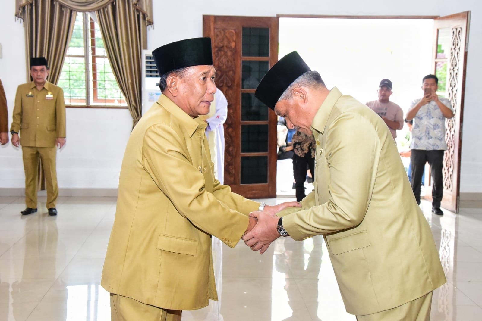 Binsar TH Sitanggang Dilantik Jadi Sekwan