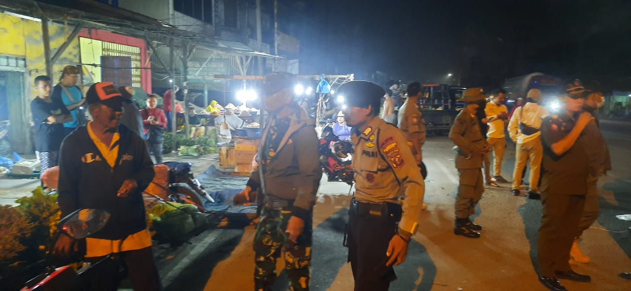 PKL Pajak Kampung Lalang Ditertibkan
