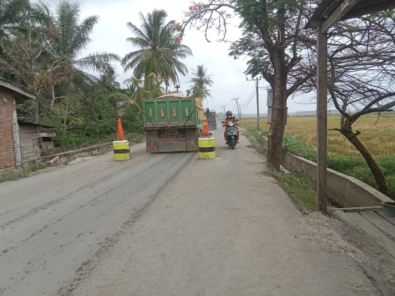 Pasang Portal Untuk Selamatkan Jalan Masuk Kota Lhokseumawe