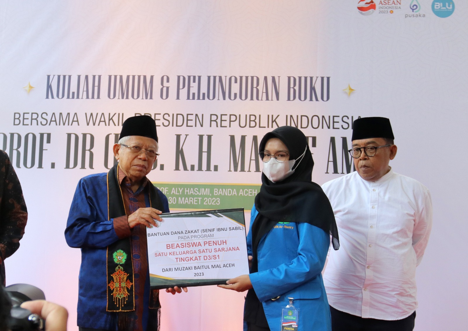 Wapres Beri Kuliah Umum Dan Luncur Buku Di UIN Ar-Raniry