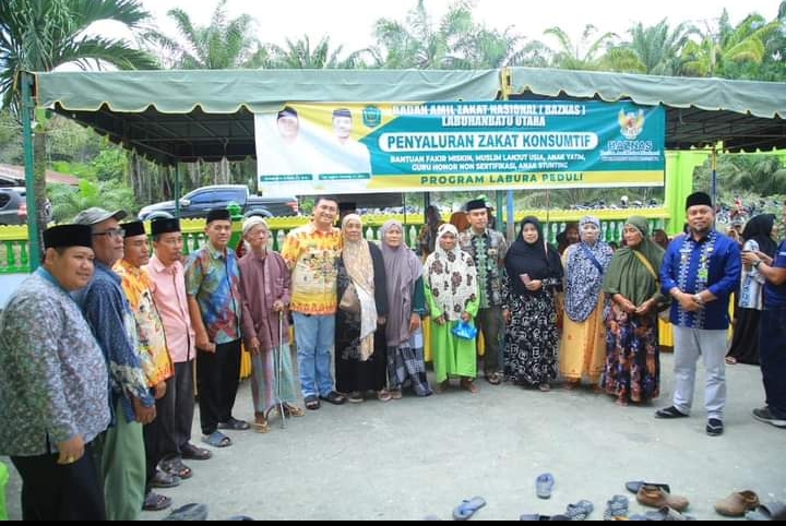 Bupati Datang, 145 Guru Mengaji dan Bilal Mayit Di Kualuh Hilir Senang