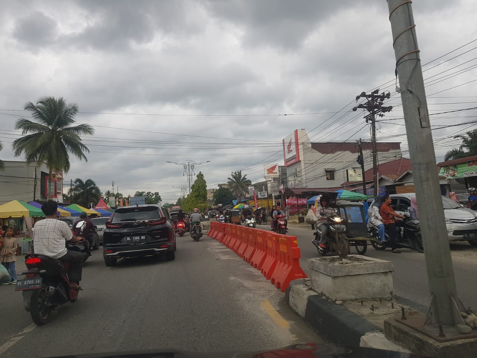 'Tradisi' Warung Takjil Menghiasi Suasana Ramadan Di Kota Subulussalam
